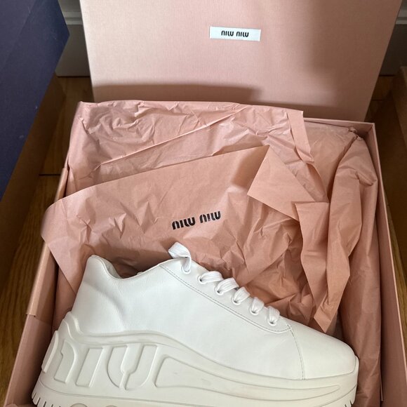 NWT Miu Miu Platform Low-top Sneakers White Leather Lace Up Sz 41 - Picture 4 of 10